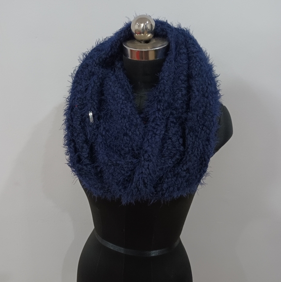 Ck infinity warm crochet type furry scarf